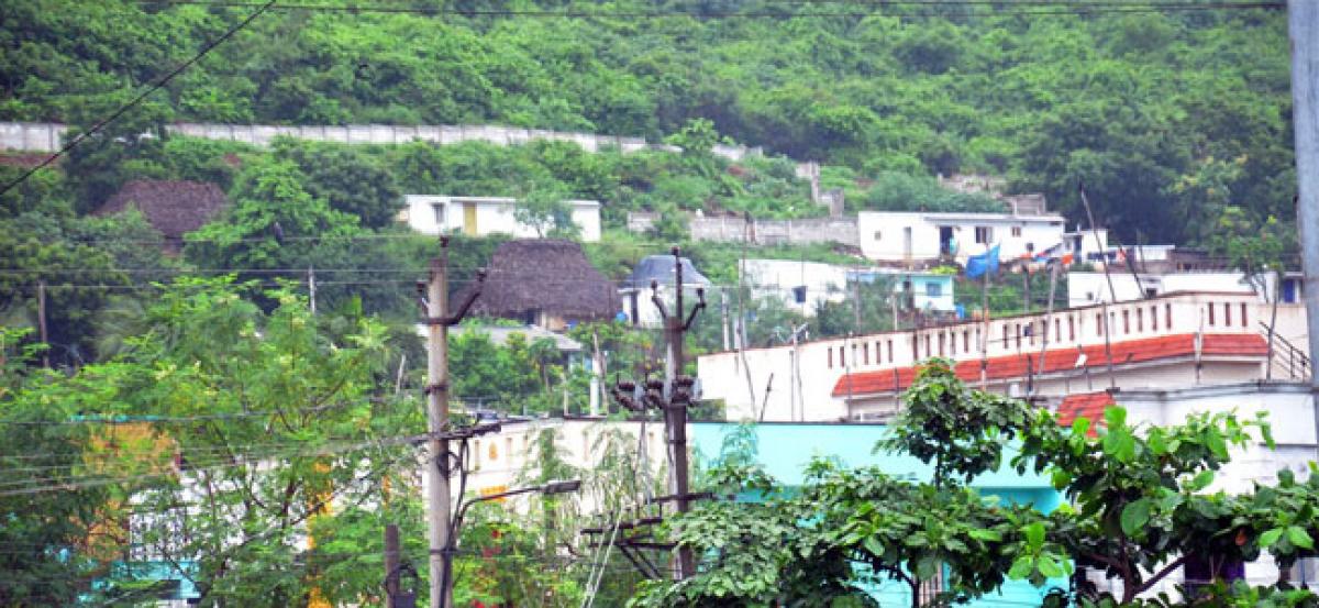 Simhachalam temple to construct 35 km long wall