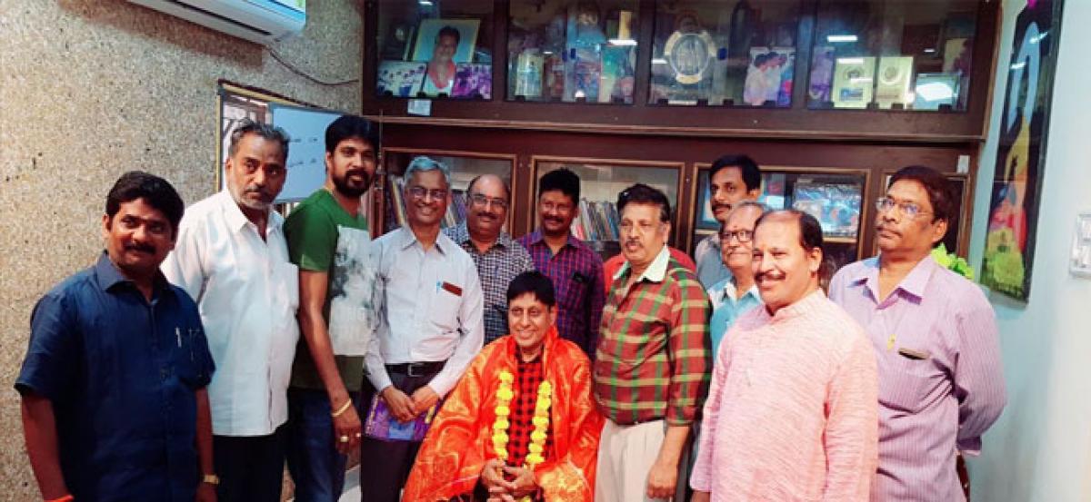 Singer Sripada Jit Mohan Mitra felicitated