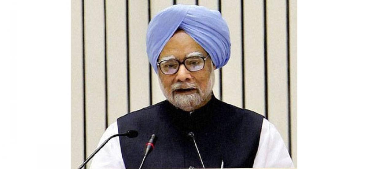 Atrocities against minorities, Dalits increasing: Manmohan Singh