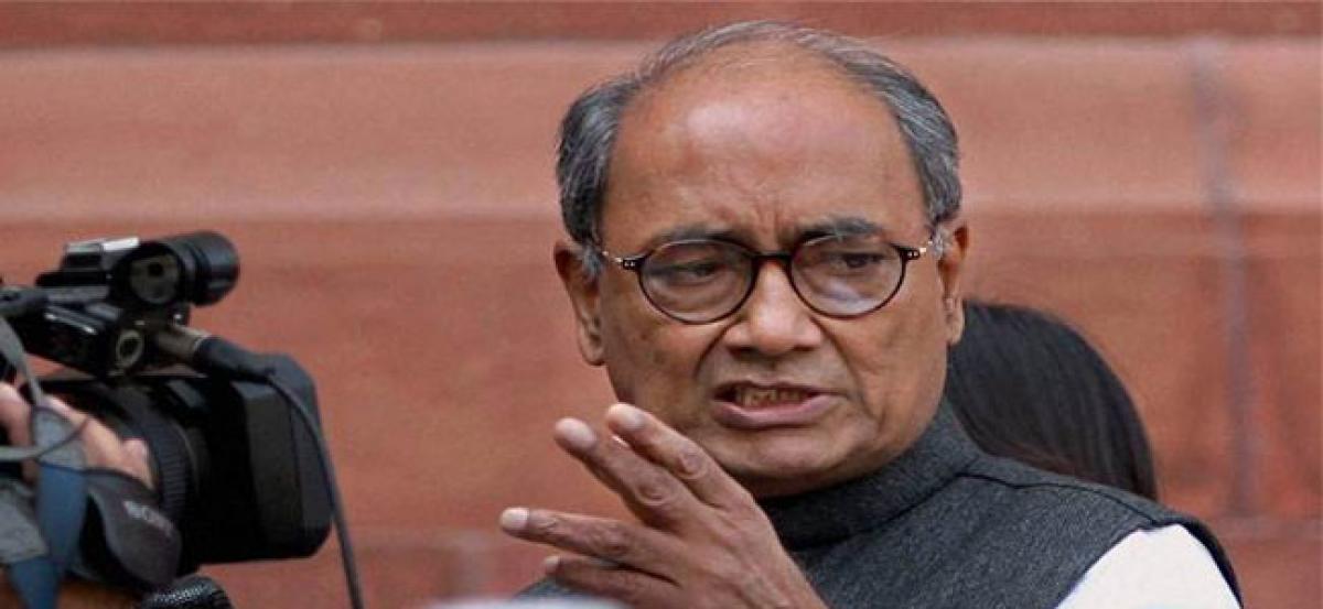 Digvijay says opposition must unite for 2019 polls to defeat BJPs religious fanaticism