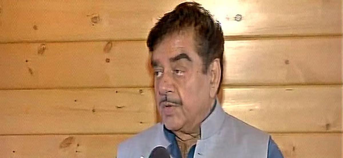 Centre must not over look Yashwant Sinhas advice: Shatrughan Sinha