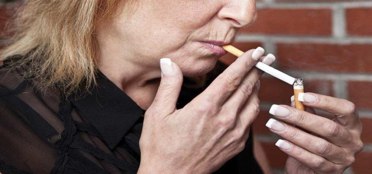 Smoking may increase sensitivity to social stress: Study