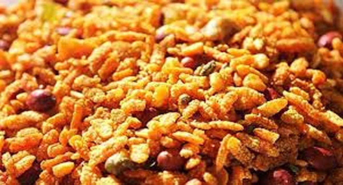 Vigilance sleuths seize adulterated snacks