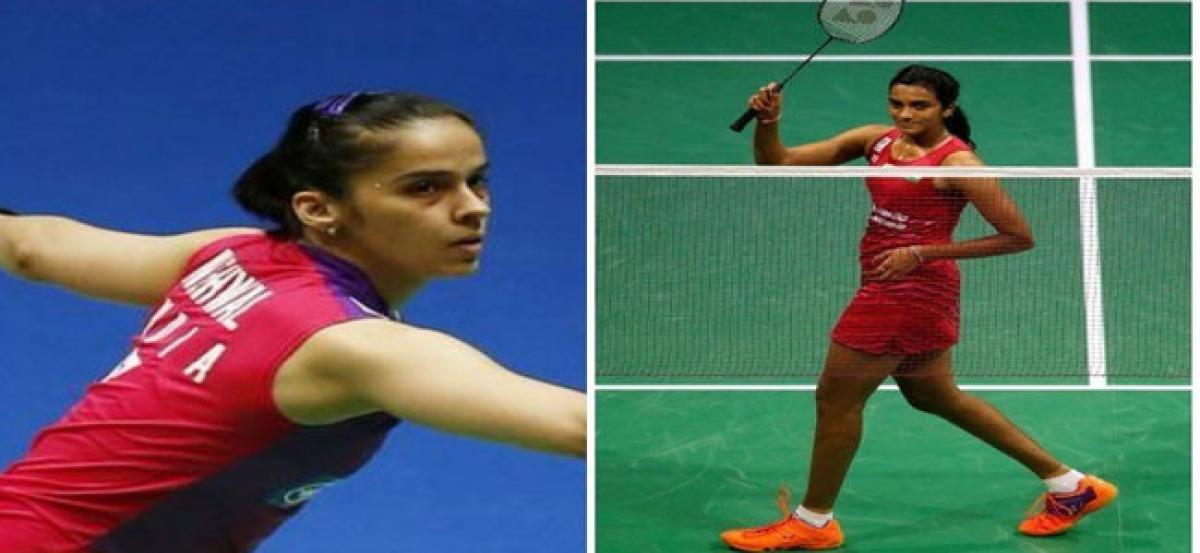 CWG 2018: Shuttlers Nehwal, Sindhu storm into pre-quarters