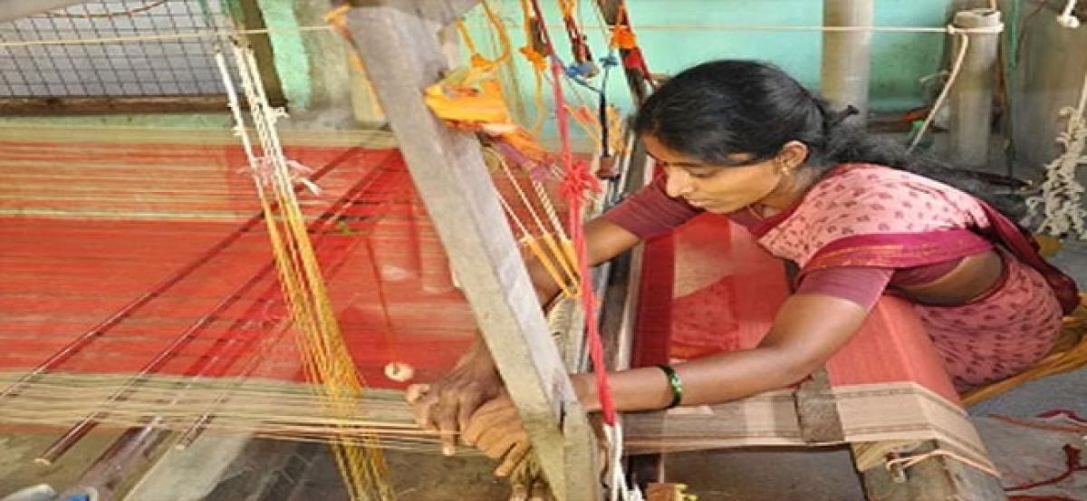 Govt plans to bring back migrant weavers to State