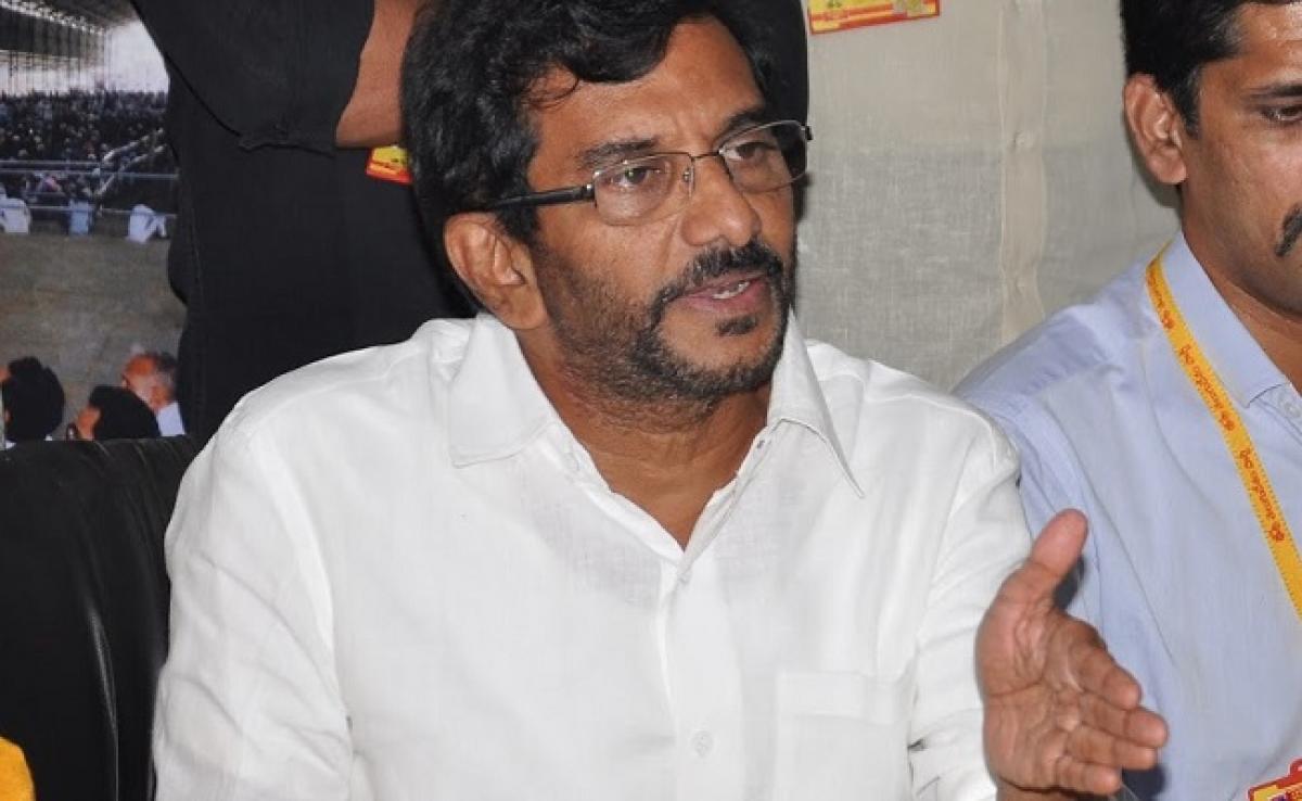 TDP leader Somireddy hits out at YS Jagan over Prashant Kishore