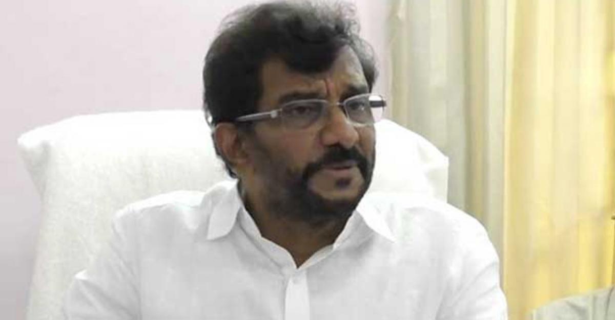 Somireddy seeks resignation of Union Minister