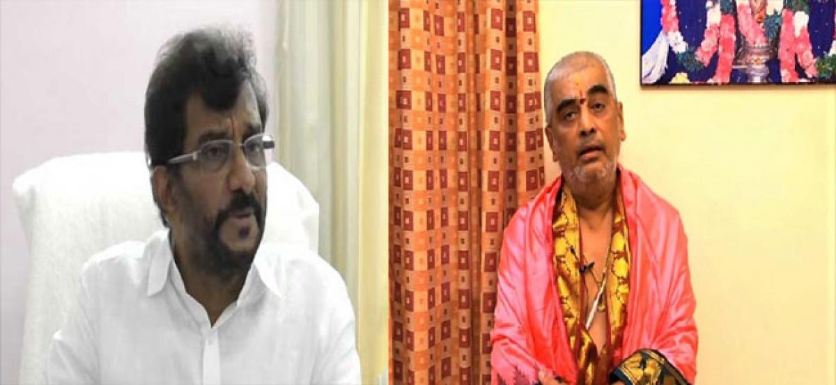 AP Minister uses abusive words against Ramana Deekshitulu