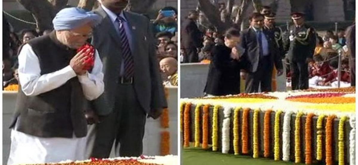 Sonia, Manmohan pay homage to Mahatma Gandhi