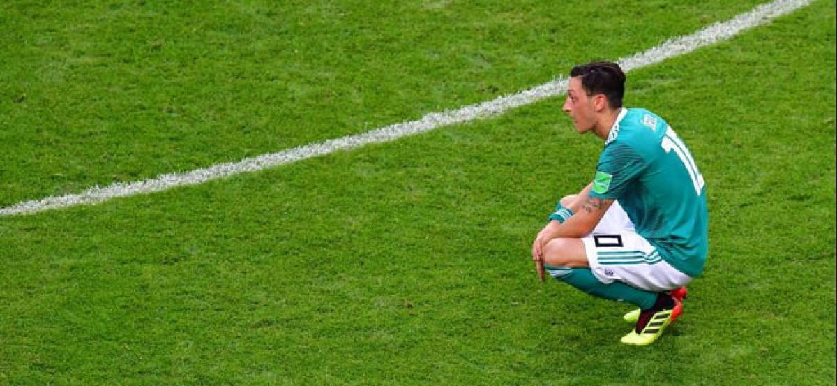 Mesut Ozil being made scapegoat for World Cup loss, should quit German team: father
