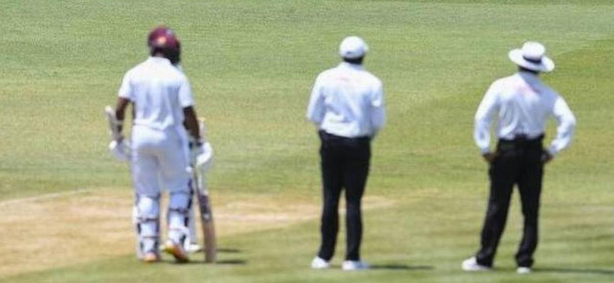 Sri Lanka protest after ball-tampering accusations