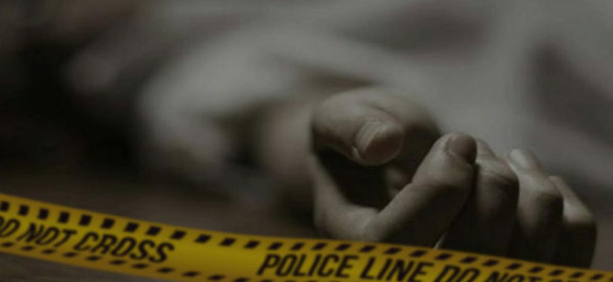 Teenage couple commits suicide in UP