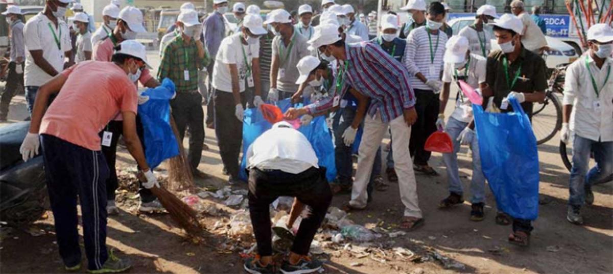 Join Swachh Survekshan, Ali asks people