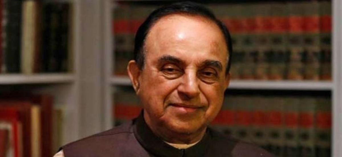 Kejriwal-Baijal rift: Subramanian Swamy calls Delhi CM Naxalite