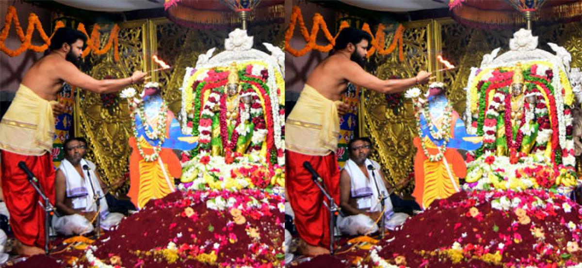 Durga temple witnesses steep rise in devotee rush