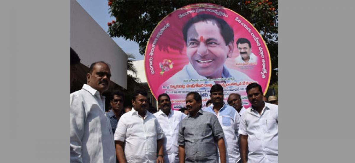 Large-scale arrangements made for KCR’s birthday