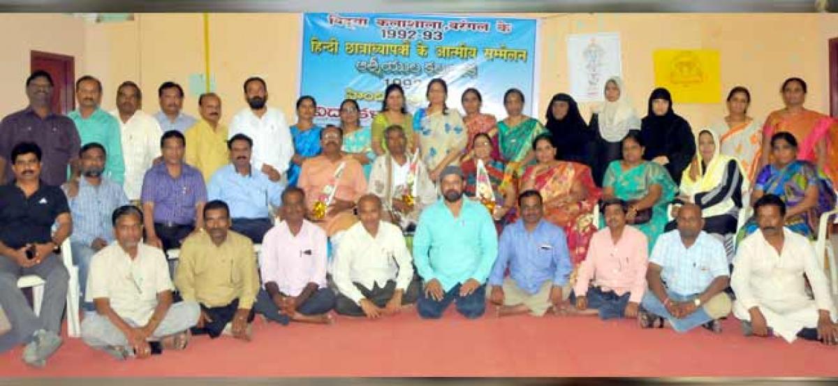 Hindi pundits’ alumni meet