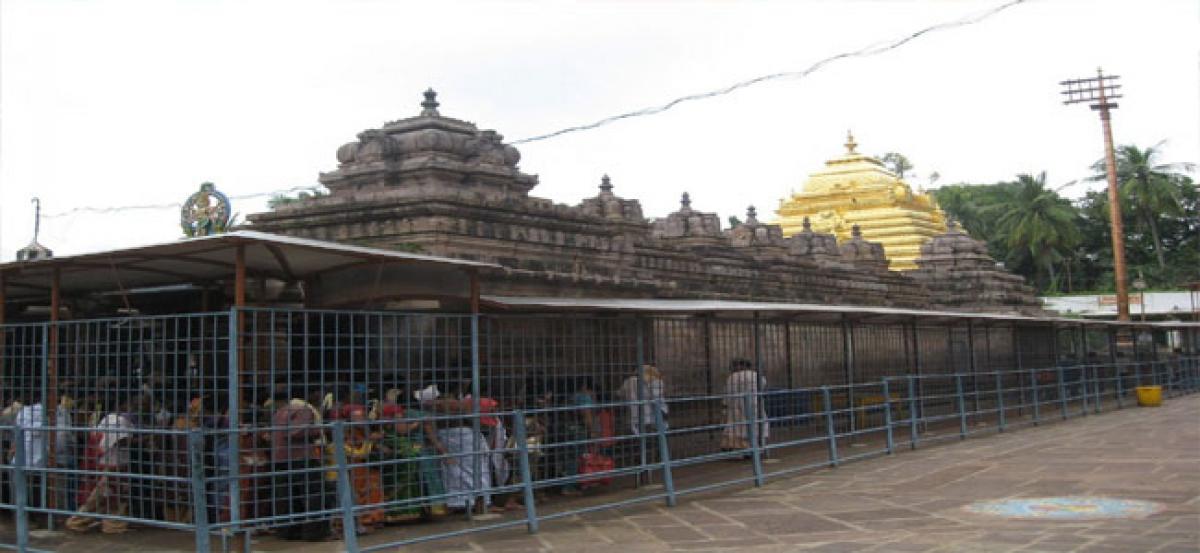 Srisailam temple spruced up for Dasara celebrations