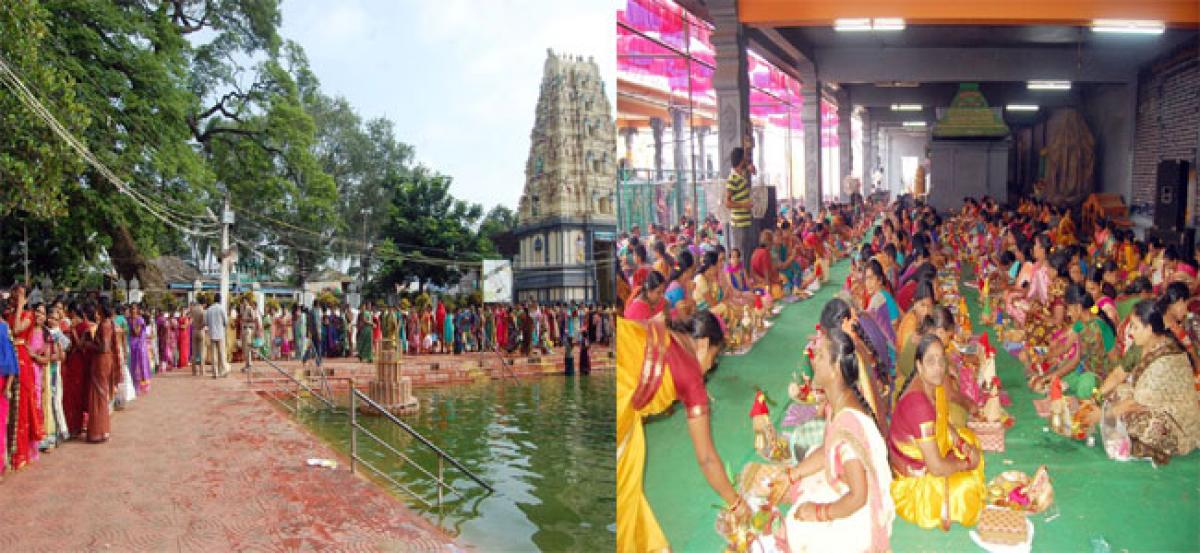 Mass Varalakshmi vratham at Pada Gaya temple