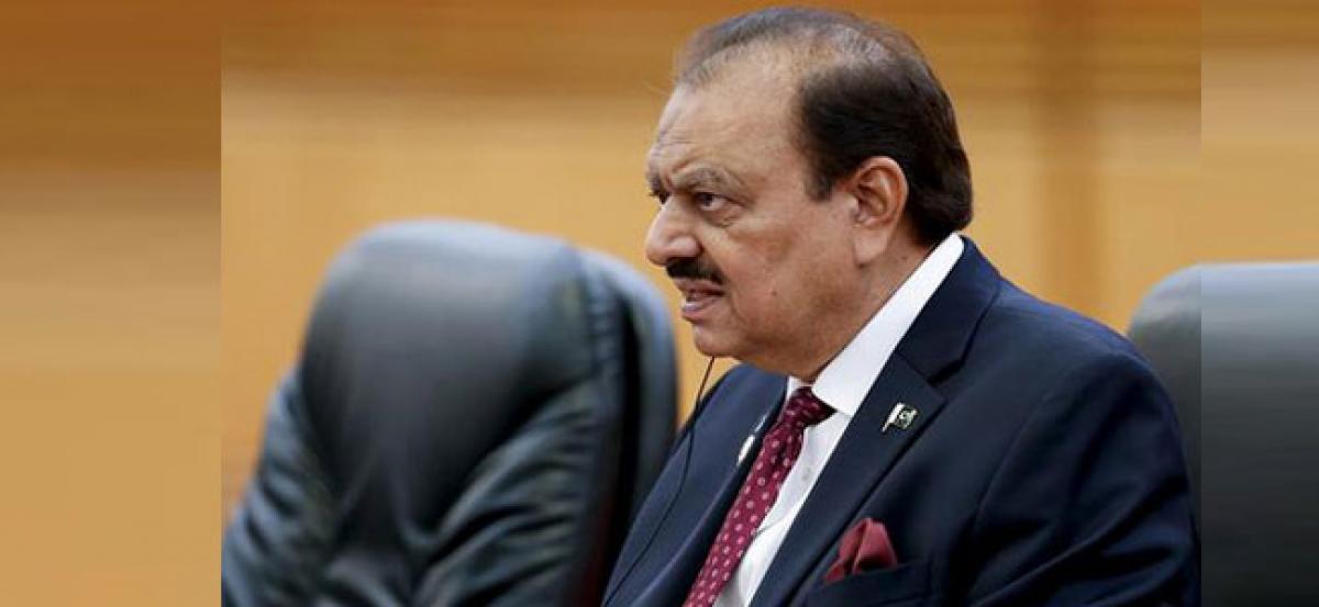 Pak President signs ordinance aimed at cracking on terrorism