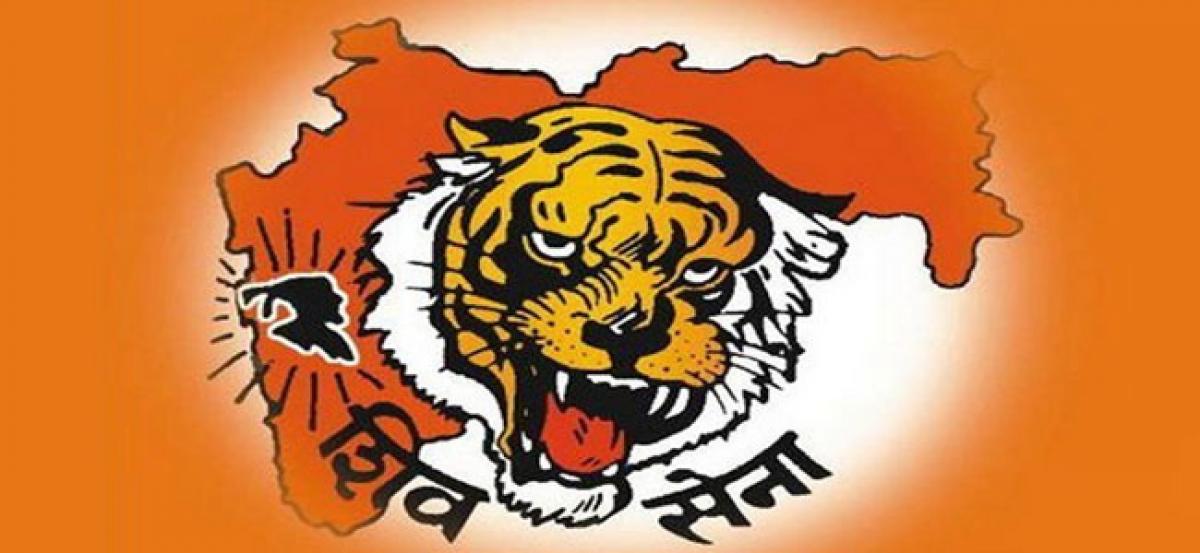 Vijay pagal ho gaya hai: Shiv Sena tears into BJP over panchayat polls victory claim