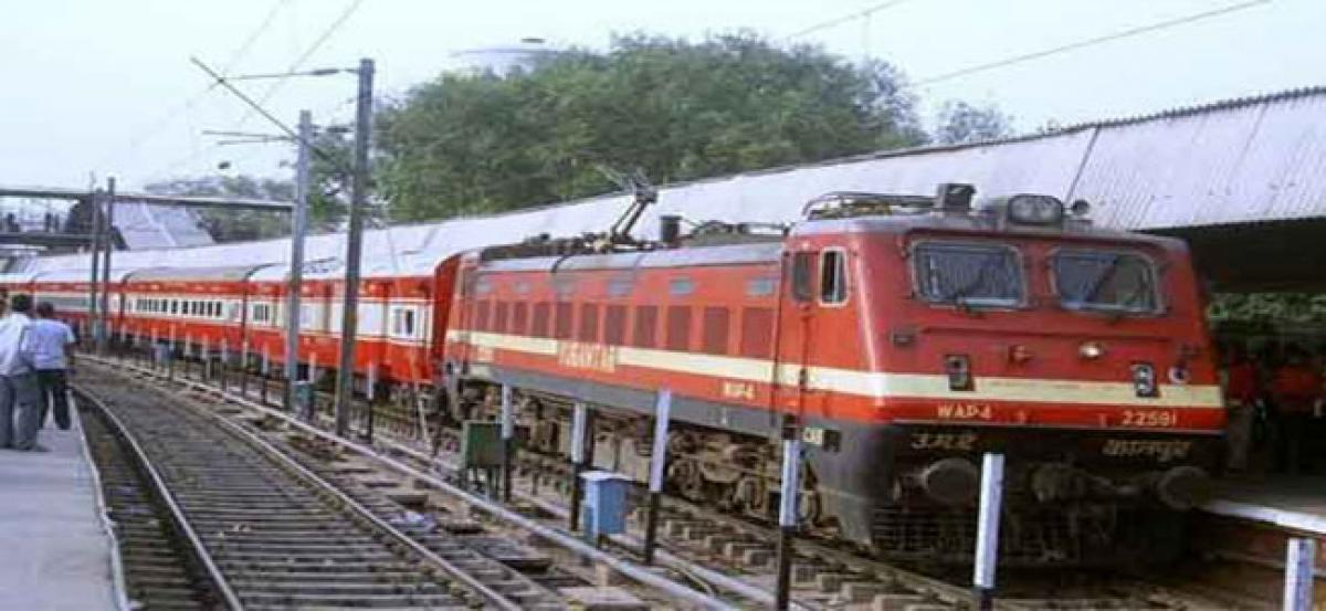 Special train between Howrah-Secunderabad