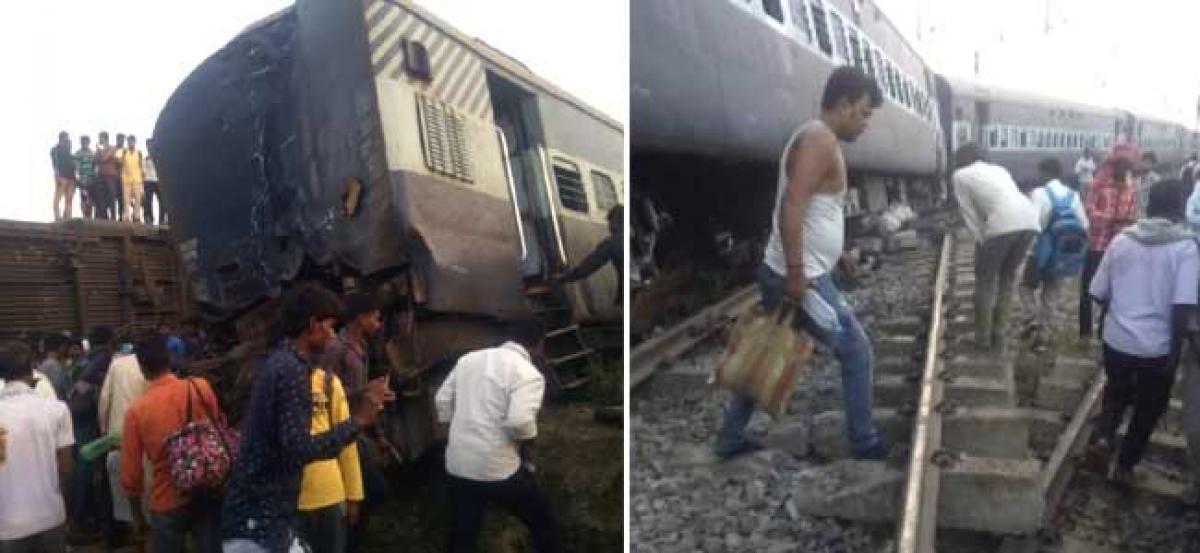New Farakka Express train derails in UP, 6 dead