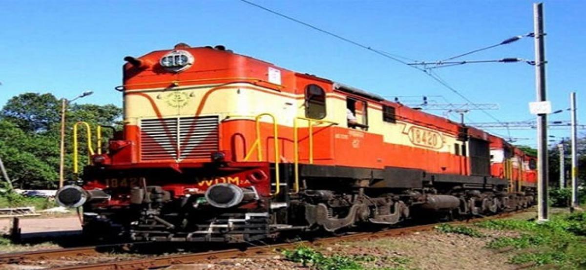 Railways  cuts sleeping time in trains by an hour