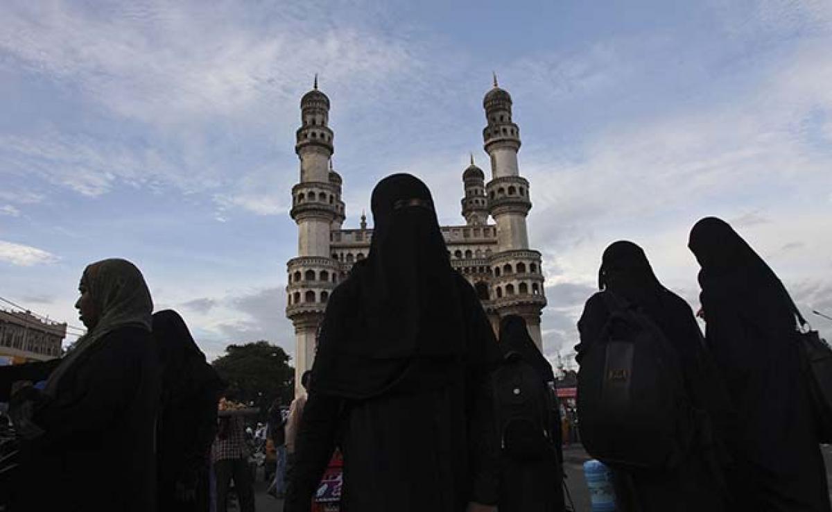 Triple Talaq: AIMPLB hopes SC will not interfere in Muslim Personal Law