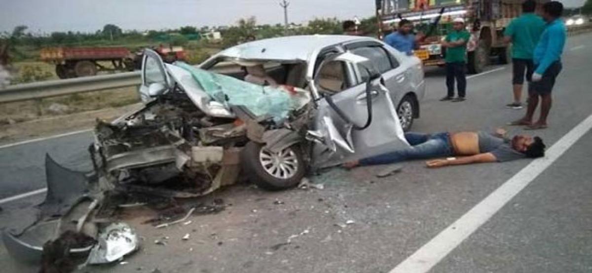 Car-truck collision kills two, leaves two others critically injured in Suryapet
