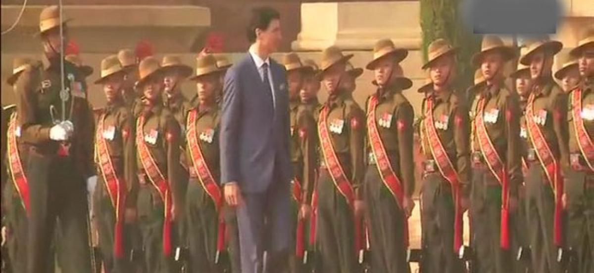 Trudeau inspects guard of honour at Rashtrapati Bhawan