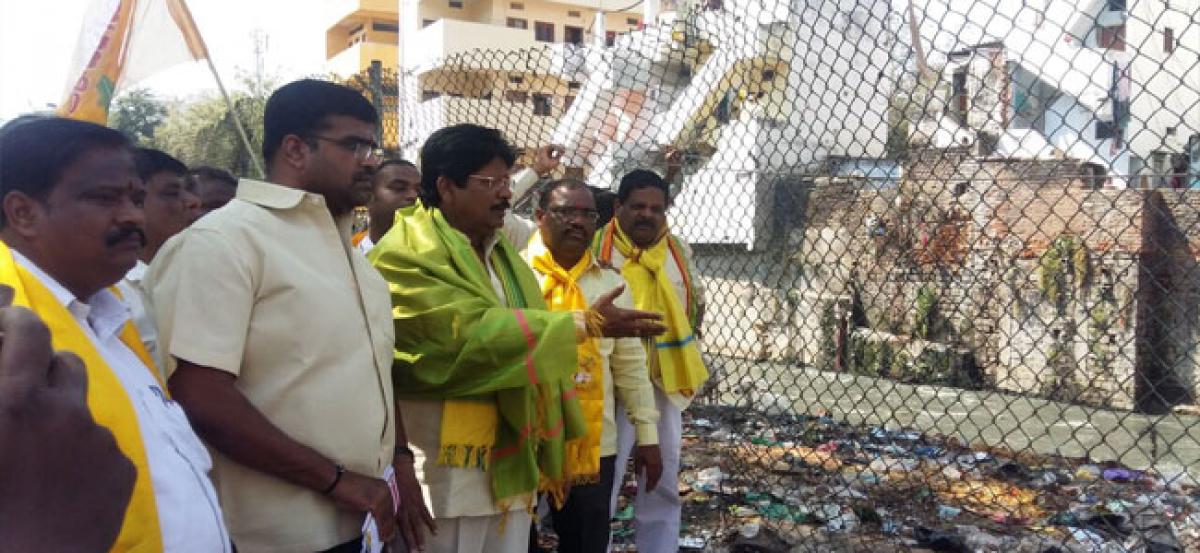 TRS government flayed for overflowing garbage