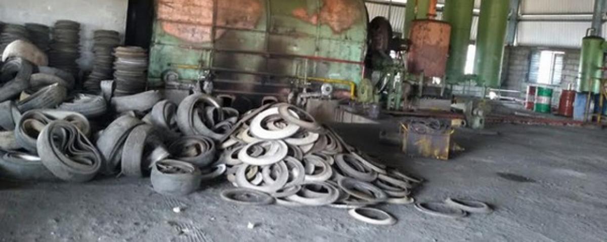 6 injured in tyre factory mishap