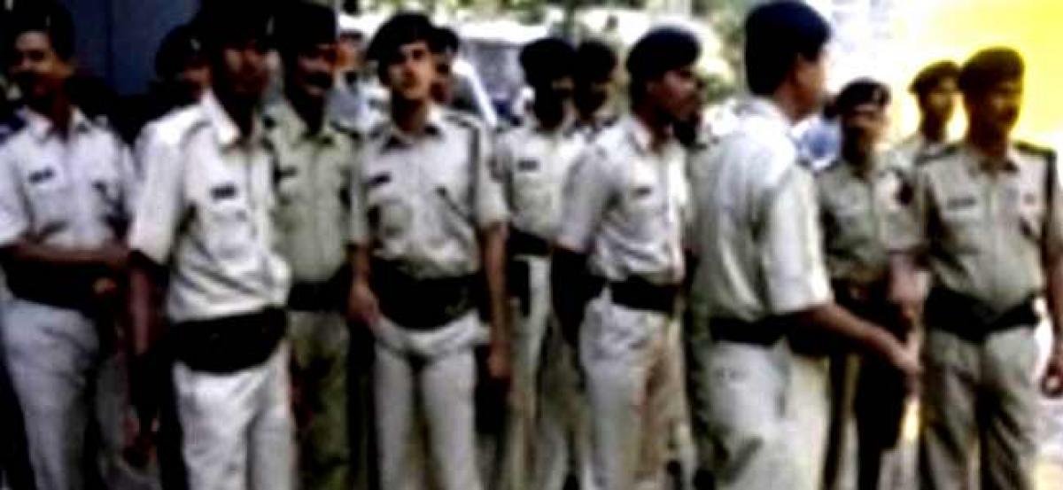 UP Civic polls: Police lathi charged in Muzaffarnagar