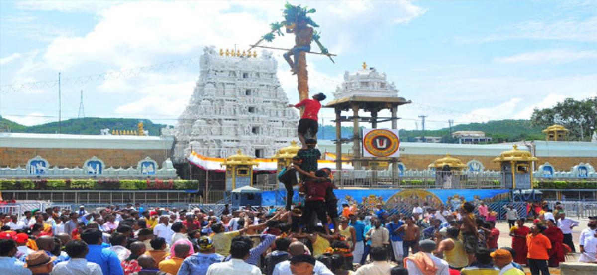 Gaiety marks Utlotsavam