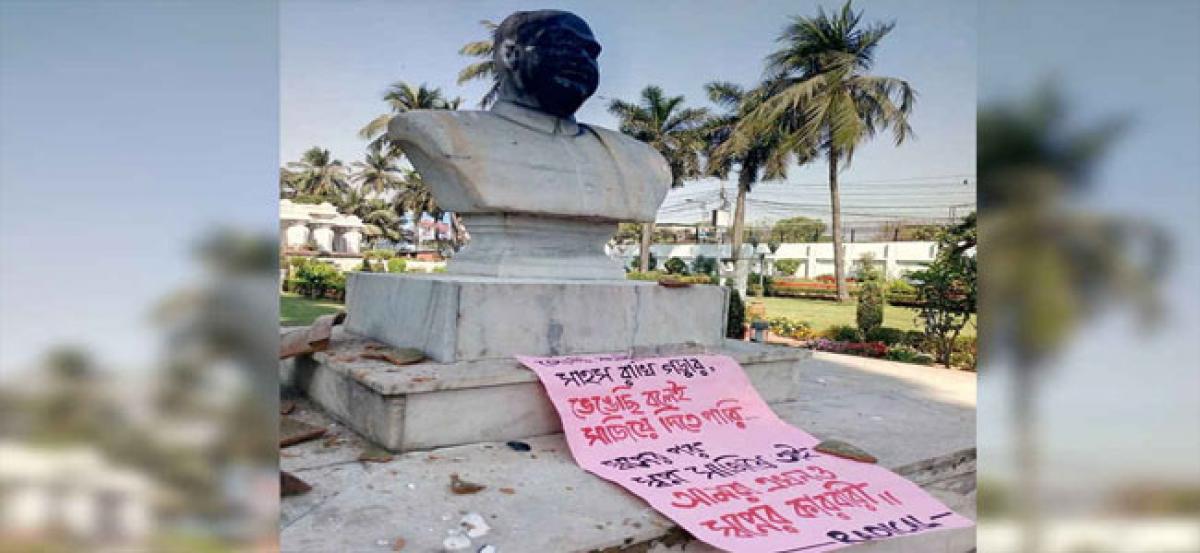 Syama Prasad Mukherjees bust vandalised in Kolkata, six detained