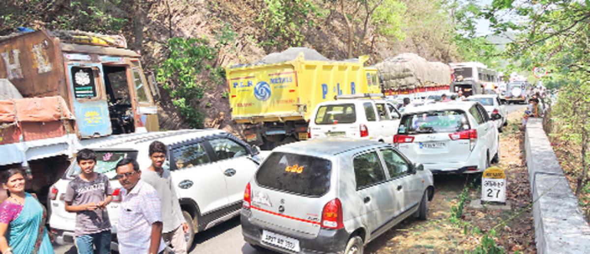 Vehicles stranded on Nallamala ghat road