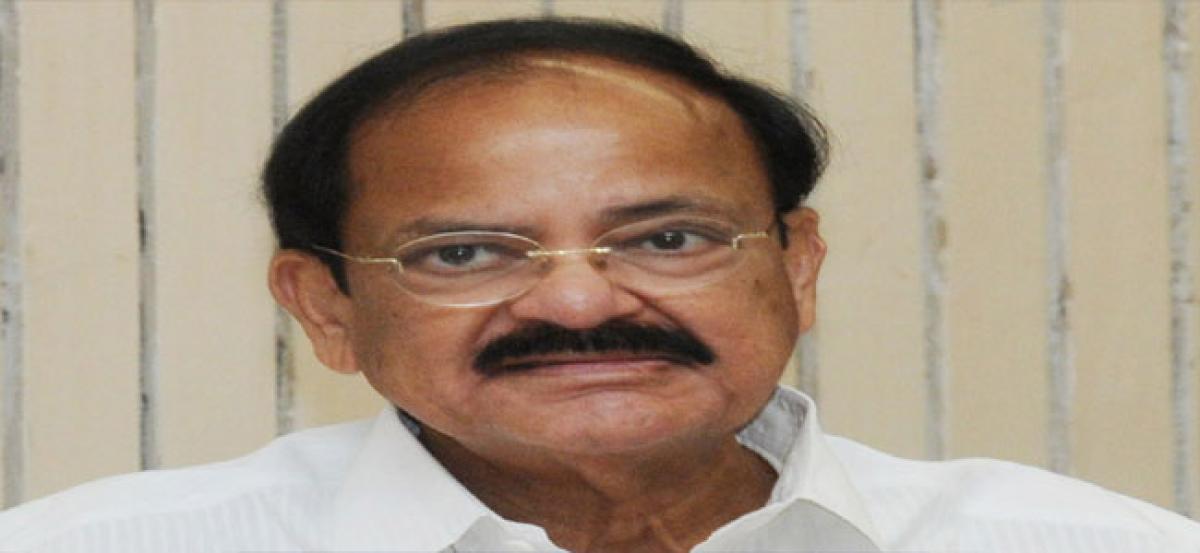 Venkaiah vows to work for tribal varsities