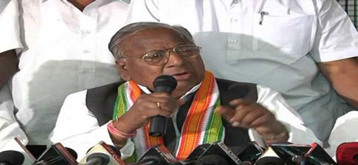 V. Hanumantha Rao asks TPCC not organise YSRs anniversaries