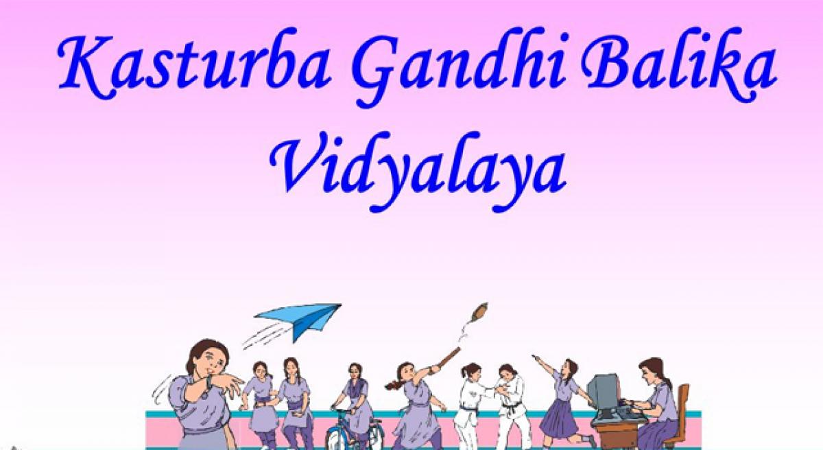 Kasturba Gandhi Balika Vidyalayam student felicitated