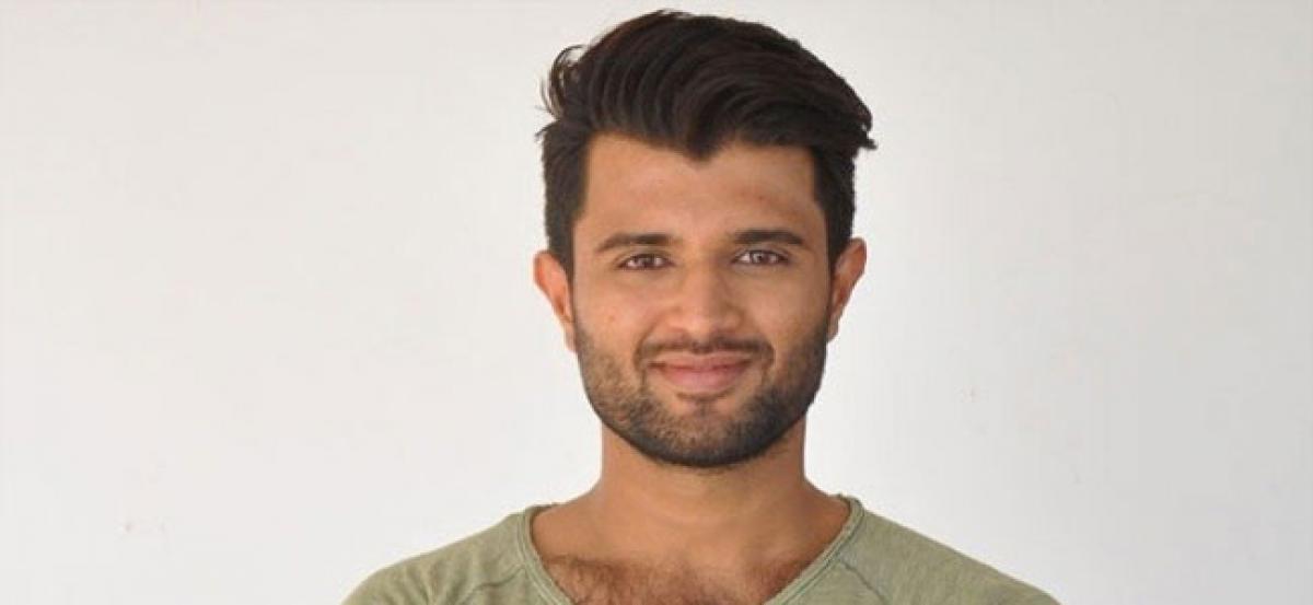 Vijay Devarakonda Forms Club For Rowdies