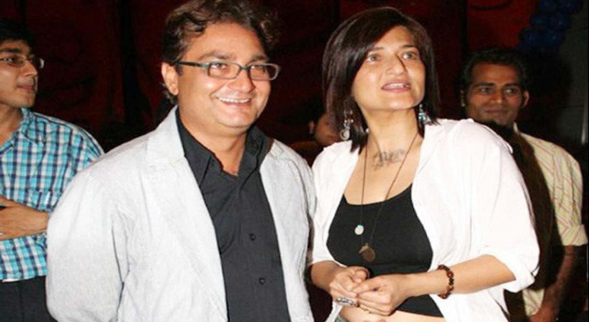 Vinay Pathak, Sarika to collaborate