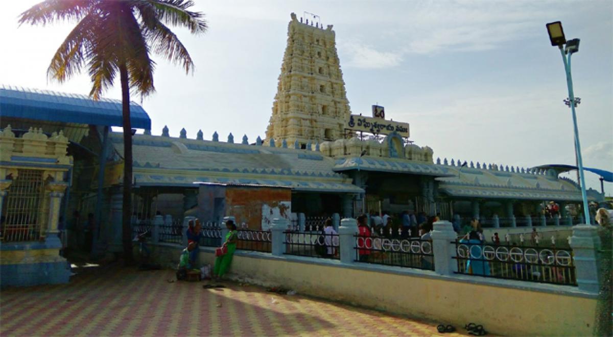 Ensure better facilities to devotees at Kanipakam