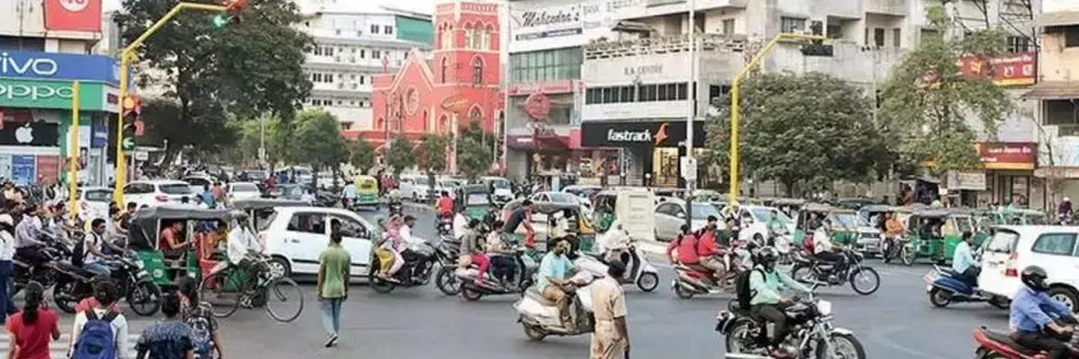 53 cops booked for traffic violations in Visakhapatnam city