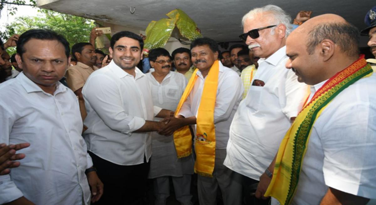 YSRCP leader joins TDP