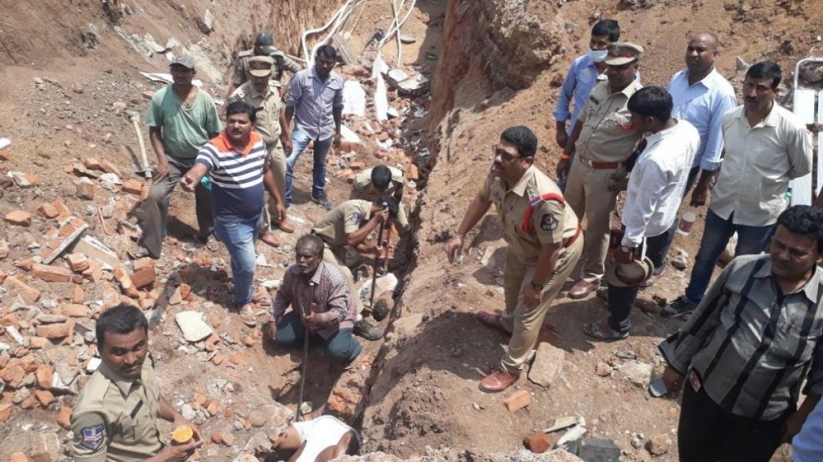 Hyderabad: Two labourers killed in wall collapse