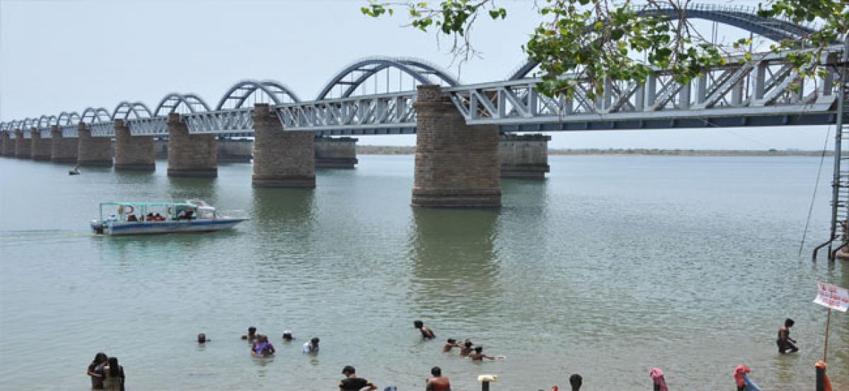 Water level rises in River Godavari