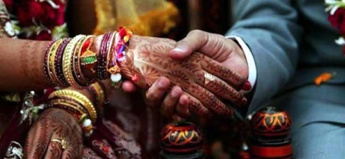 Huge rush for marriage for 3-day auspicious period