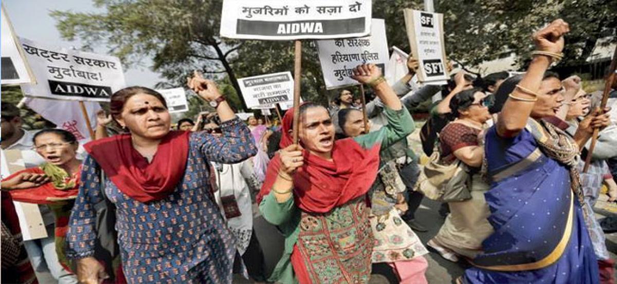 Women agitation enters 43rd day