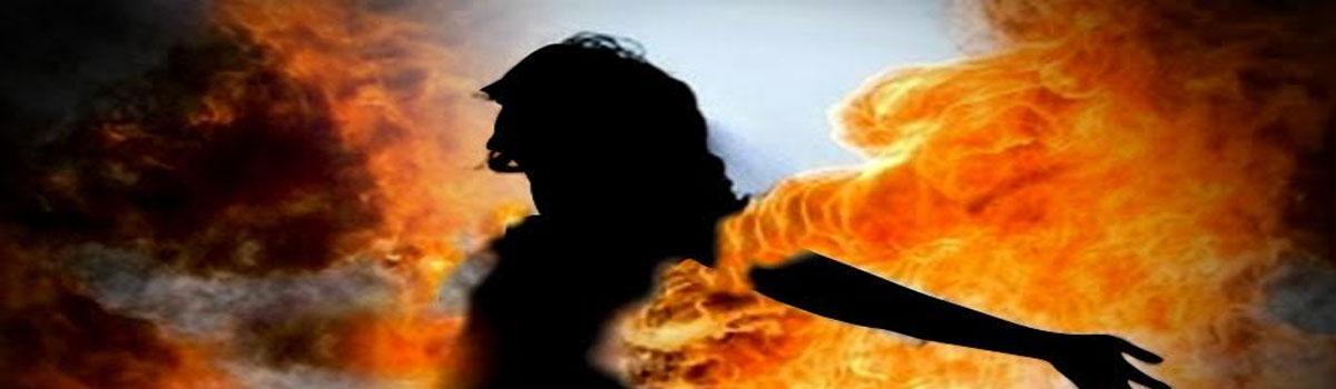 Woman burnt to death over dowry demand in UP